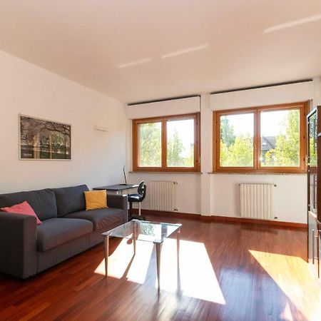 Appartamento Cozy&Spacious Apt 2 Min Walk From The Tram Stop! Torino Esterno foto
