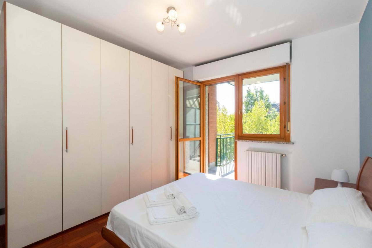 Appartamento Cozy&Spacious Apt 2 Min Walk From The Tram Stop! Torino Esterno foto