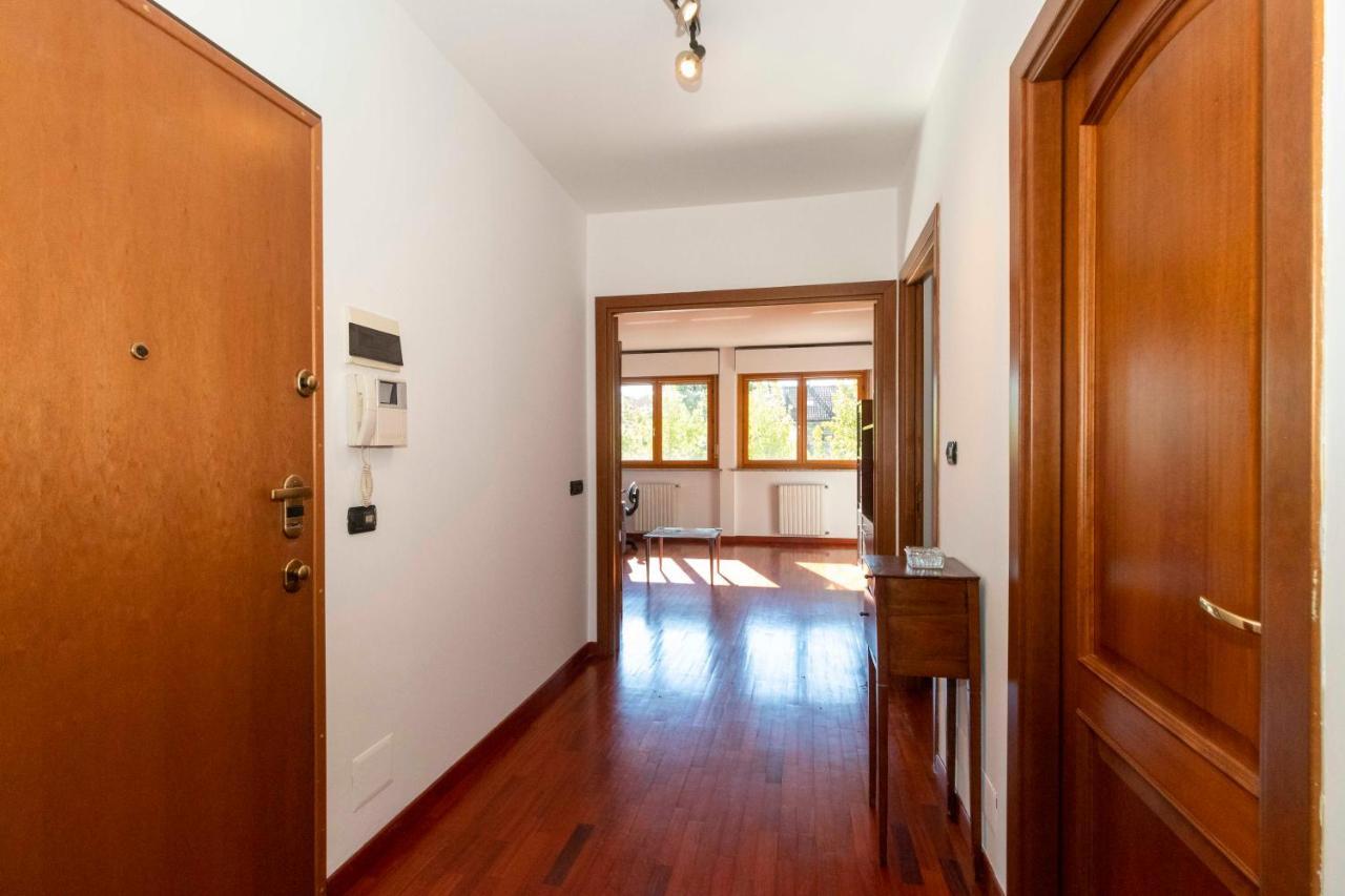 Appartamento Cozy&Spacious Apt 2 Min Walk From The Tram Stop! Torino Esterno foto