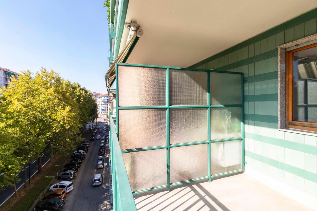 Appartamento Cozy&Spacious Apt 2 Min Walk From The Tram Stop! Torino Esterno foto