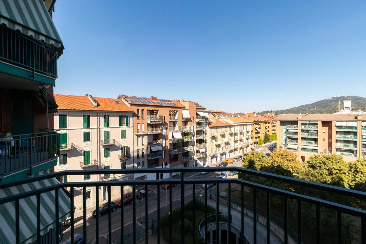Appartamento Cozy&Spacious Apt 2 Min Walk From The Tram Stop! Torino Esterno foto