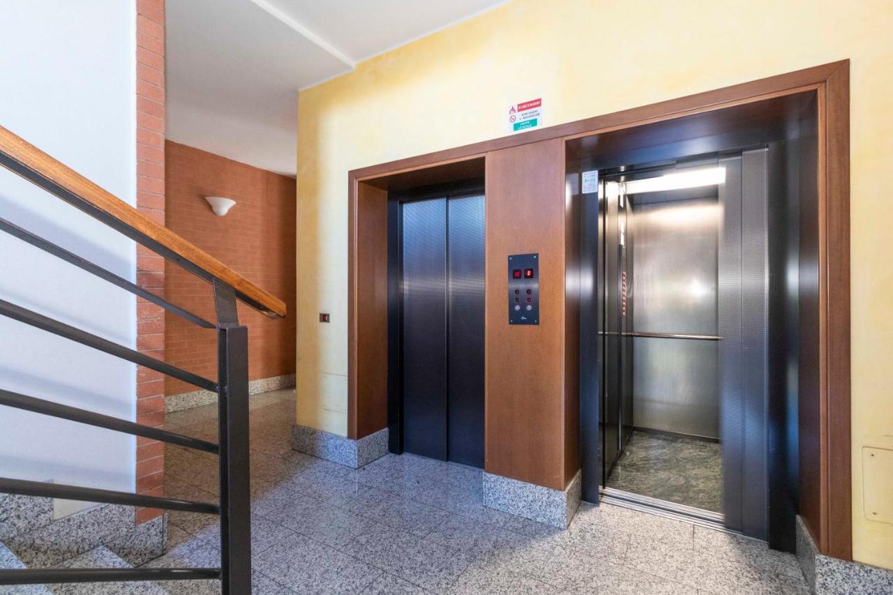Appartamento Cozy&Spacious Apt 2 Min Walk From The Tram Stop! Torino Esterno foto