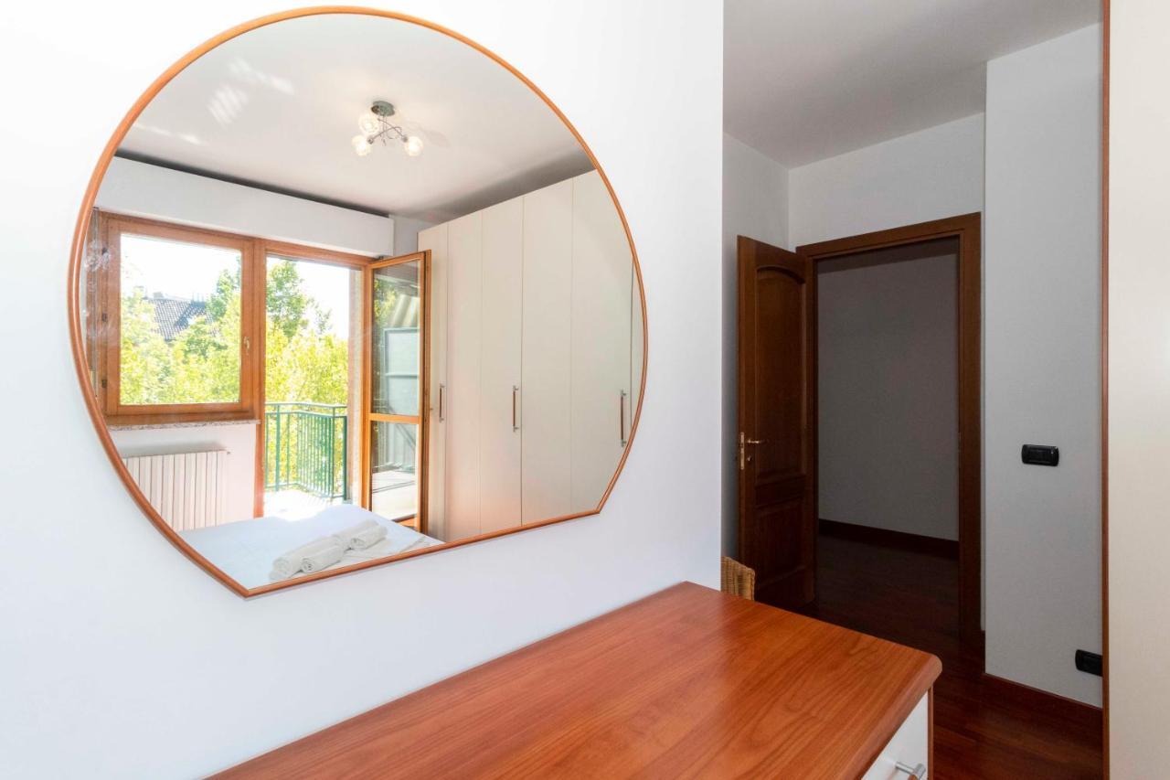 Appartamento Cozy&Spacious Apt 2 Min Walk From The Tram Stop! Torino Esterno foto